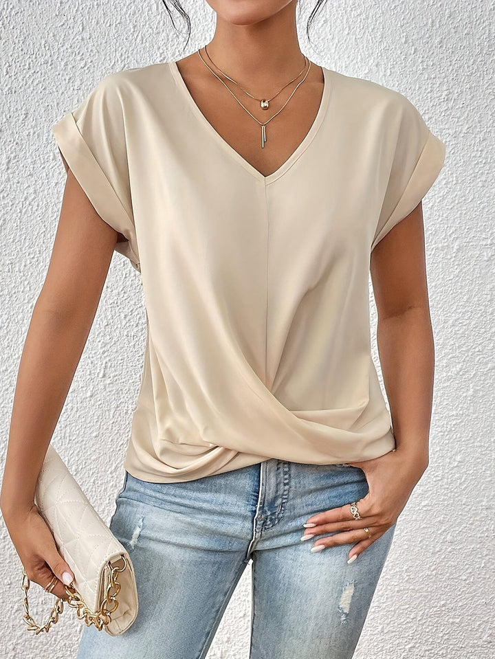 Helina | Damen Verspieltes T-Shirt | Herzdetail Elegant