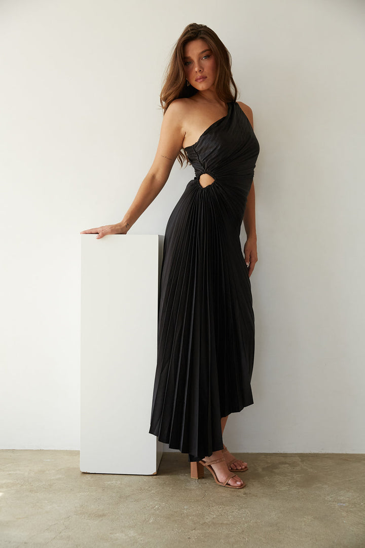 Zarita | Damen Asymmetrisches Midikleid | Falteneleganz